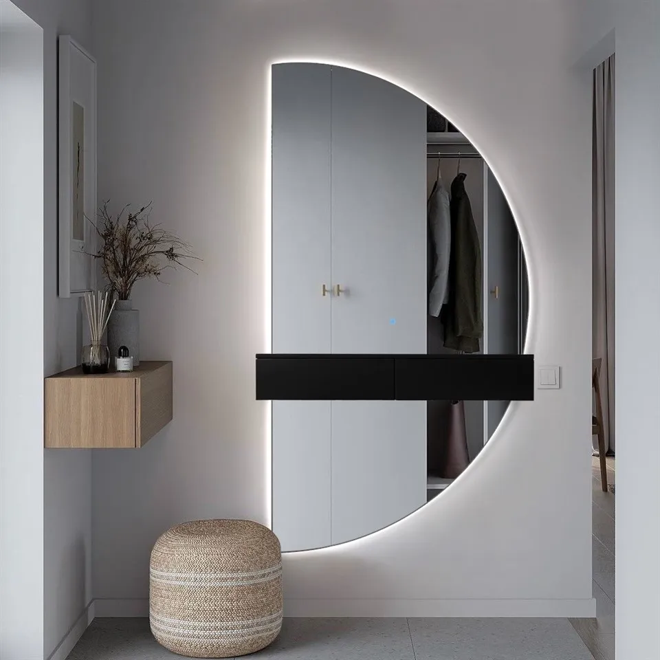 Maßgeschneiderter LED-Spiegel