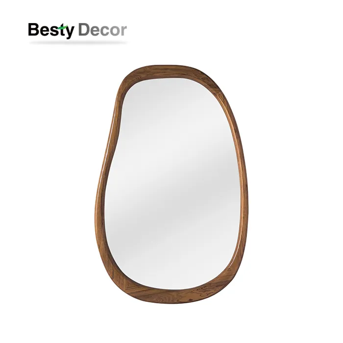 Unregelmäßiger Spiegel mit Massivholzrahmen